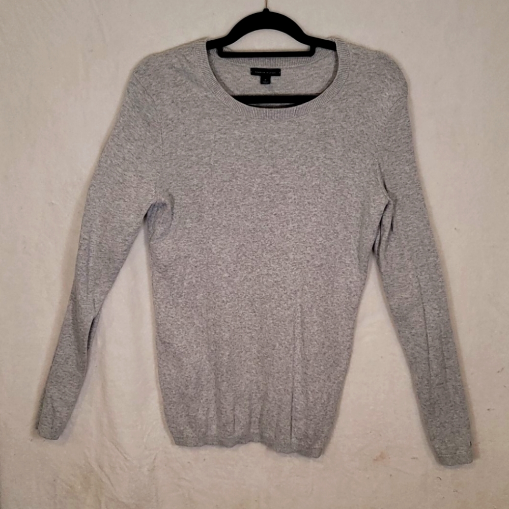 Tommy Hilfiger sweater size M